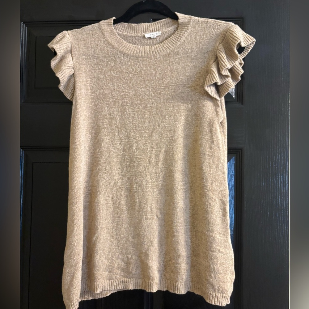 Women’s ruffle sweater vest